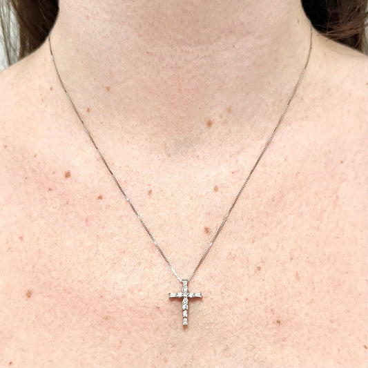 14 Karat White Gold 0.25 Carat Diamond Cross Pendant Necklace - WeilJewelry