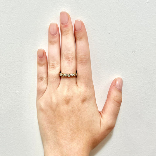 Vintage 10 Karat Yellow Gold Wavy 1/2 Carat Diamond Band Ring - WeilJewelry