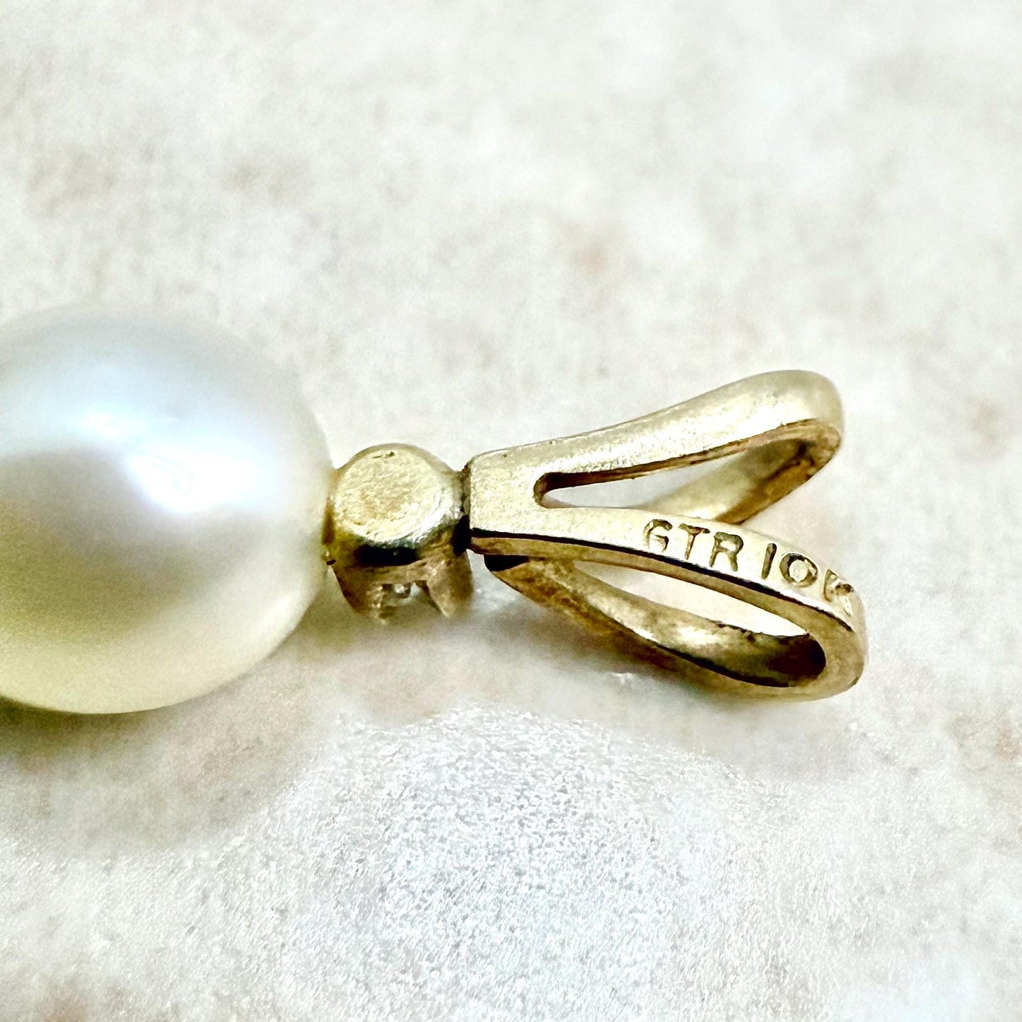 Vintage 10K Yellow Gold White Pearl & Diamond Pendant - WeilJewelry