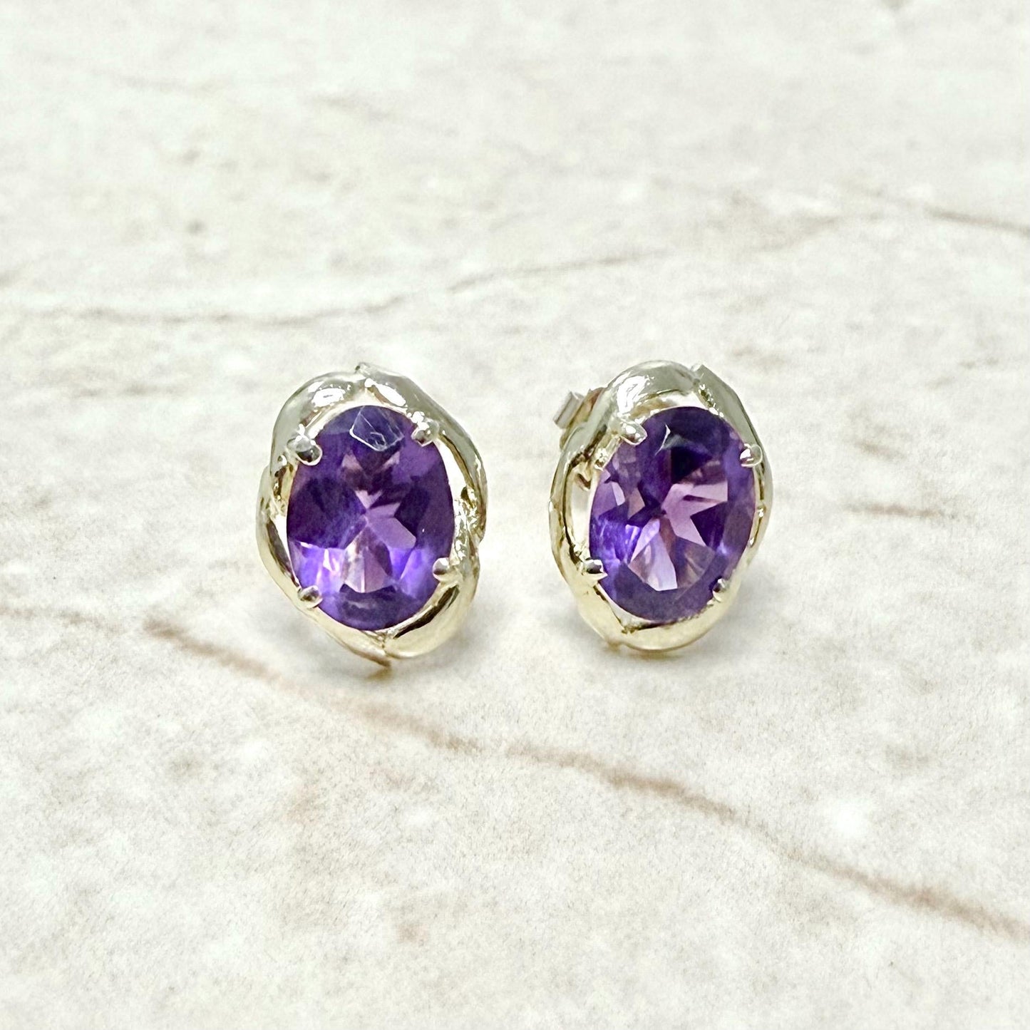 Vintage 14 Karat Yellow Gold Oval Amethyst Stud Earrings - WeilJewelry