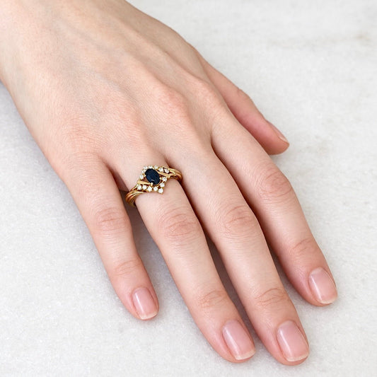 Vintage 14K Yellow Gold Natural Blue Sapphire & Diamond Ring - WeilJewelry