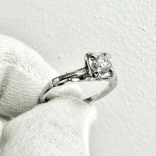 Vintage 1940’s Retro 14 Karat Yellow Gold 0.30 Carat Diamond Solitaire Engagement Ring - WeilJewelry