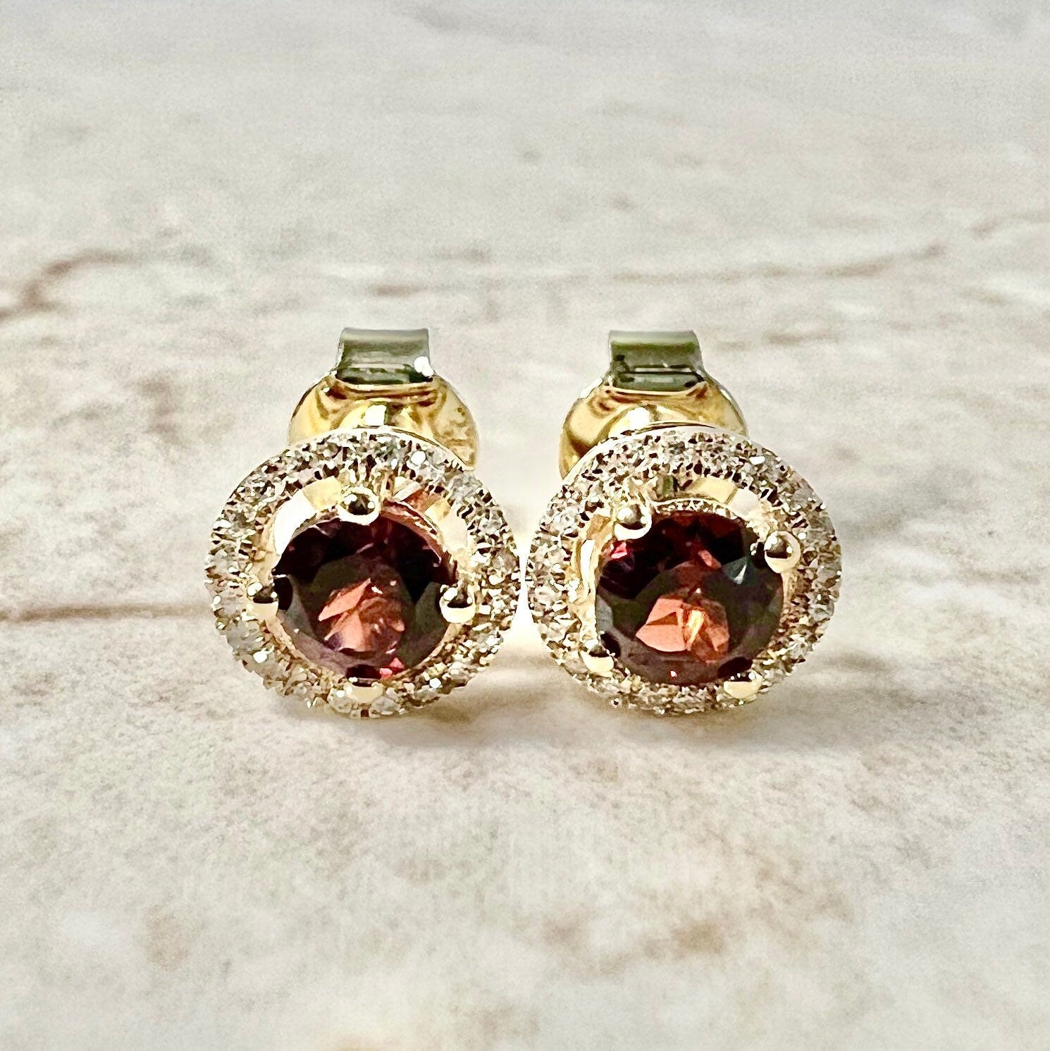 14 Karat Yellow Gold January Birthstone Round Garnet Diamond