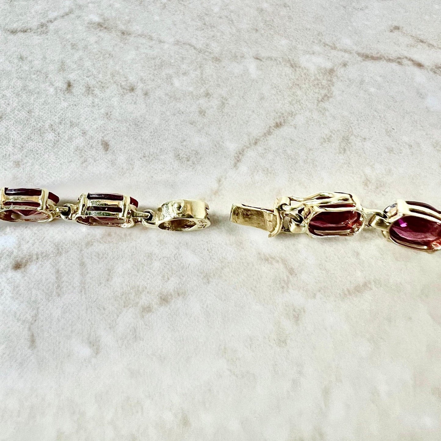 Vintage 14 Karat Yellow Gold 15.50 Carats Oval Garnet Tennis Bracelet - WeilJewelry