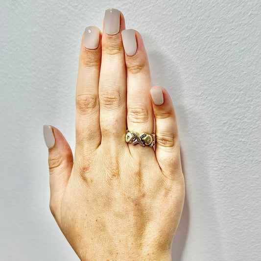 Vintage 14 Karat Yellow Gold Flexible XO Wedding Band Ring - WeilJewelry