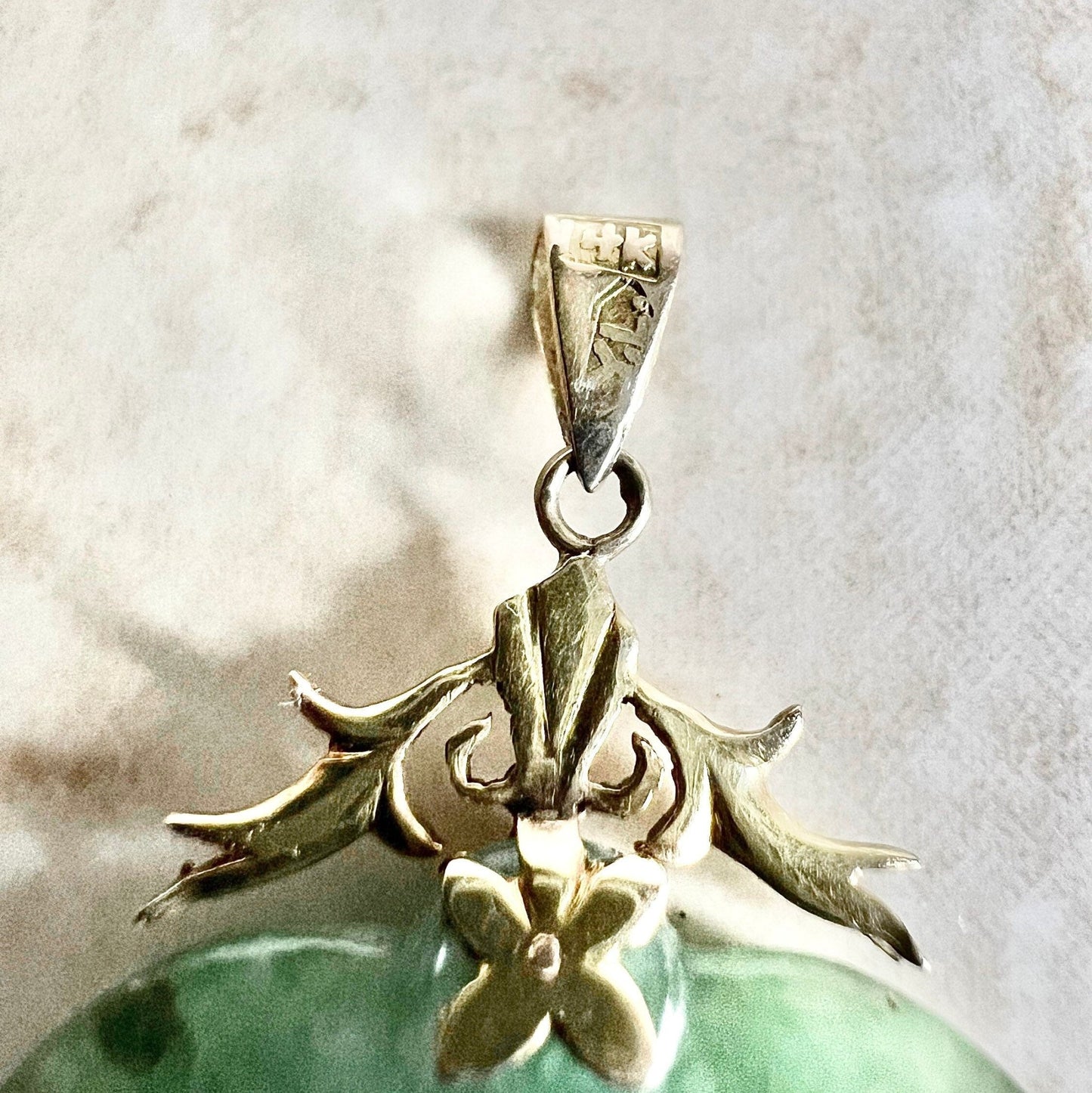 Vintage 14 Karat Yellow Gold Green Jadeite Jade Heart Pendant - WeilJewelry