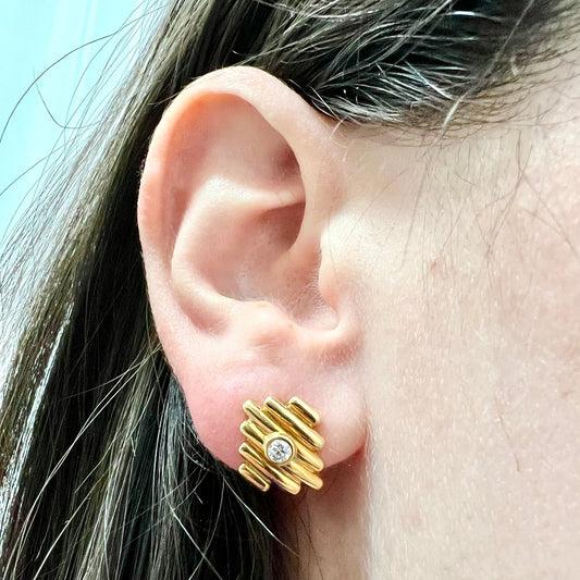 CLEARANCE 40% OFF - Vintage 18 Karat Yellow Gold 0.20 Carat Diamond Stud Earrings - WeilJewelry