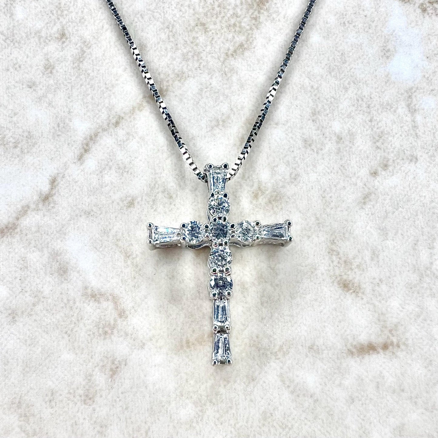 14 Karat White Gold 0.25 Carat Diamond Cross Pendant Necklace - WeilJewelry