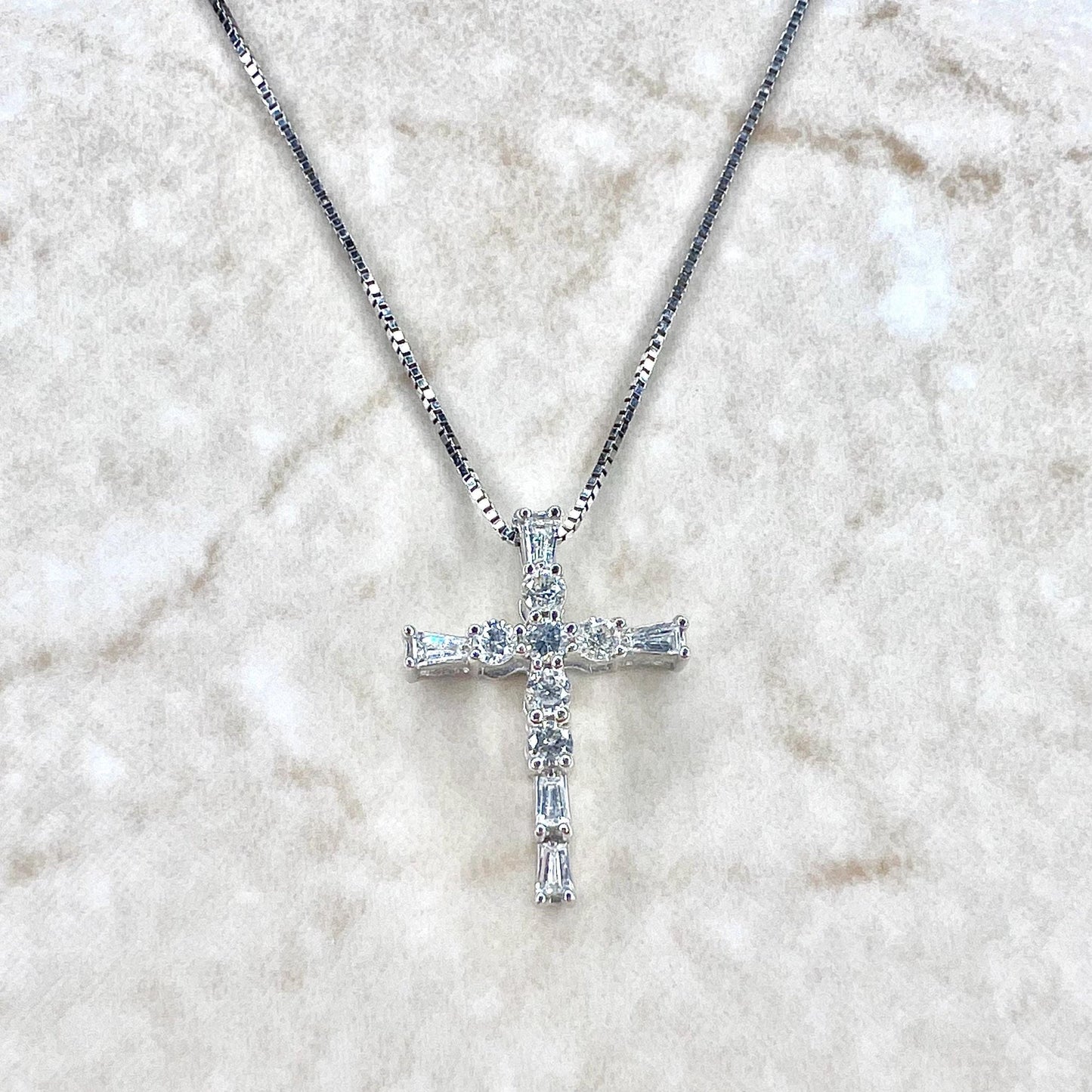 14 Karat White Gold 0.25 Carat Diamond Cross Pendant Necklace - WeilJewelry