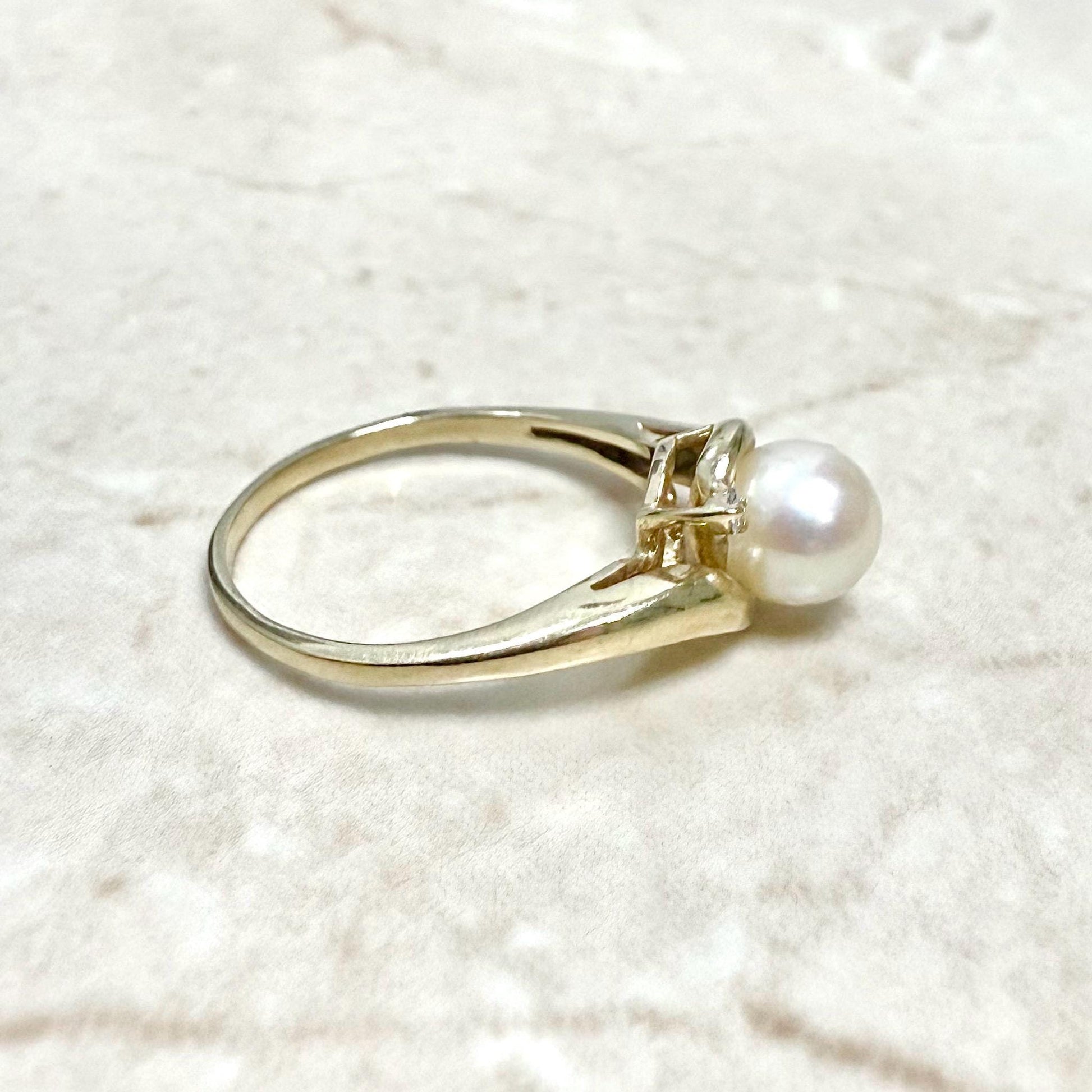 14 Karat White Gold Diamond & Pearl Solitaire Ring - WeilJewelry