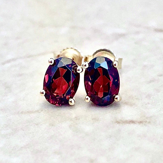 14 Karat Yellow Gold January Birthstone Oval Garnet Stud Earrings - WeilJewelry