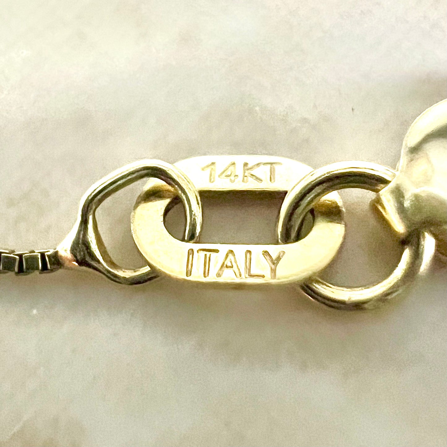 Vintage Italian 14 Karat Yellow Gold 18-Inch Box Chain Necklace