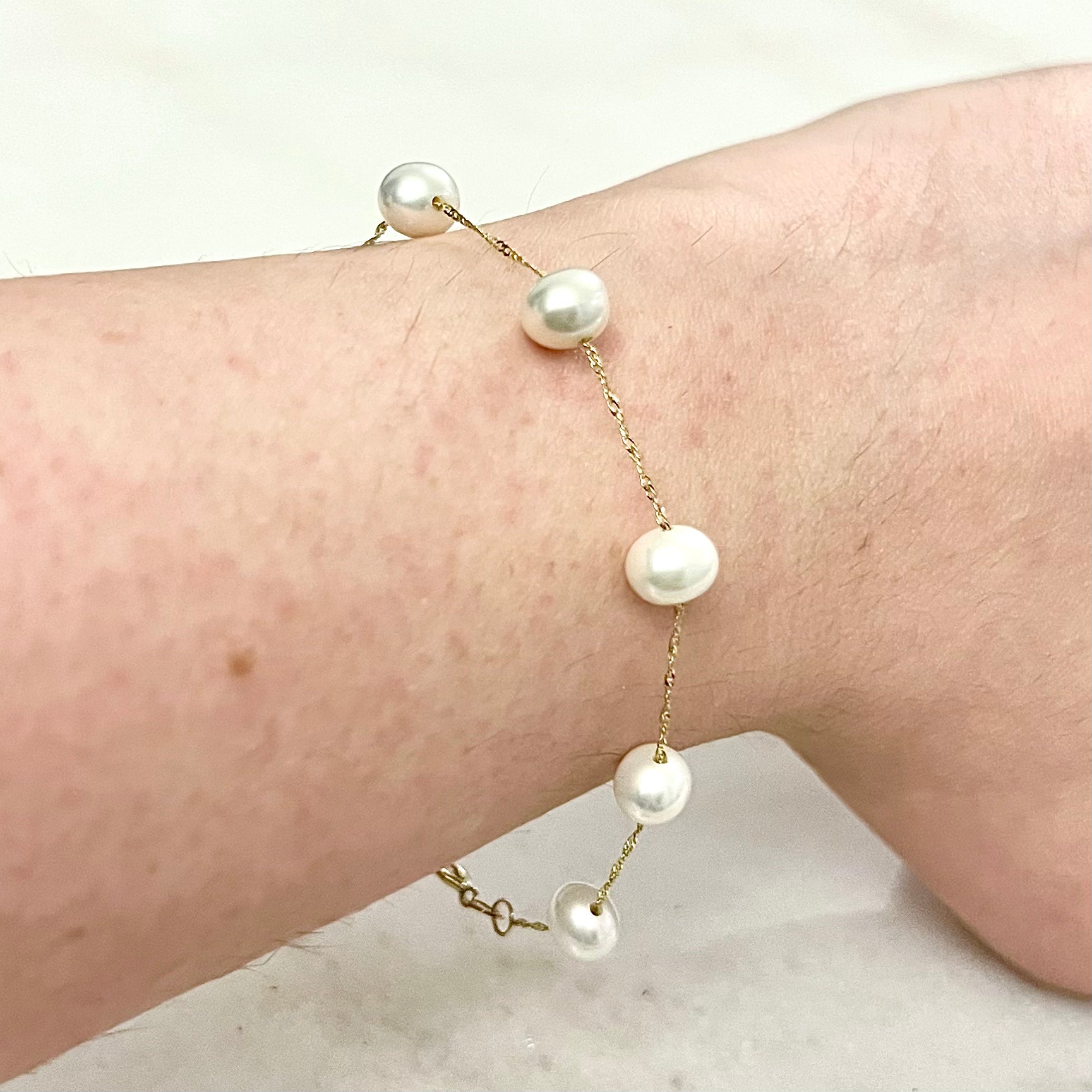 14 Karat Yellow Gold Tin Cup White Pearl Bracelet - WeilJewelry