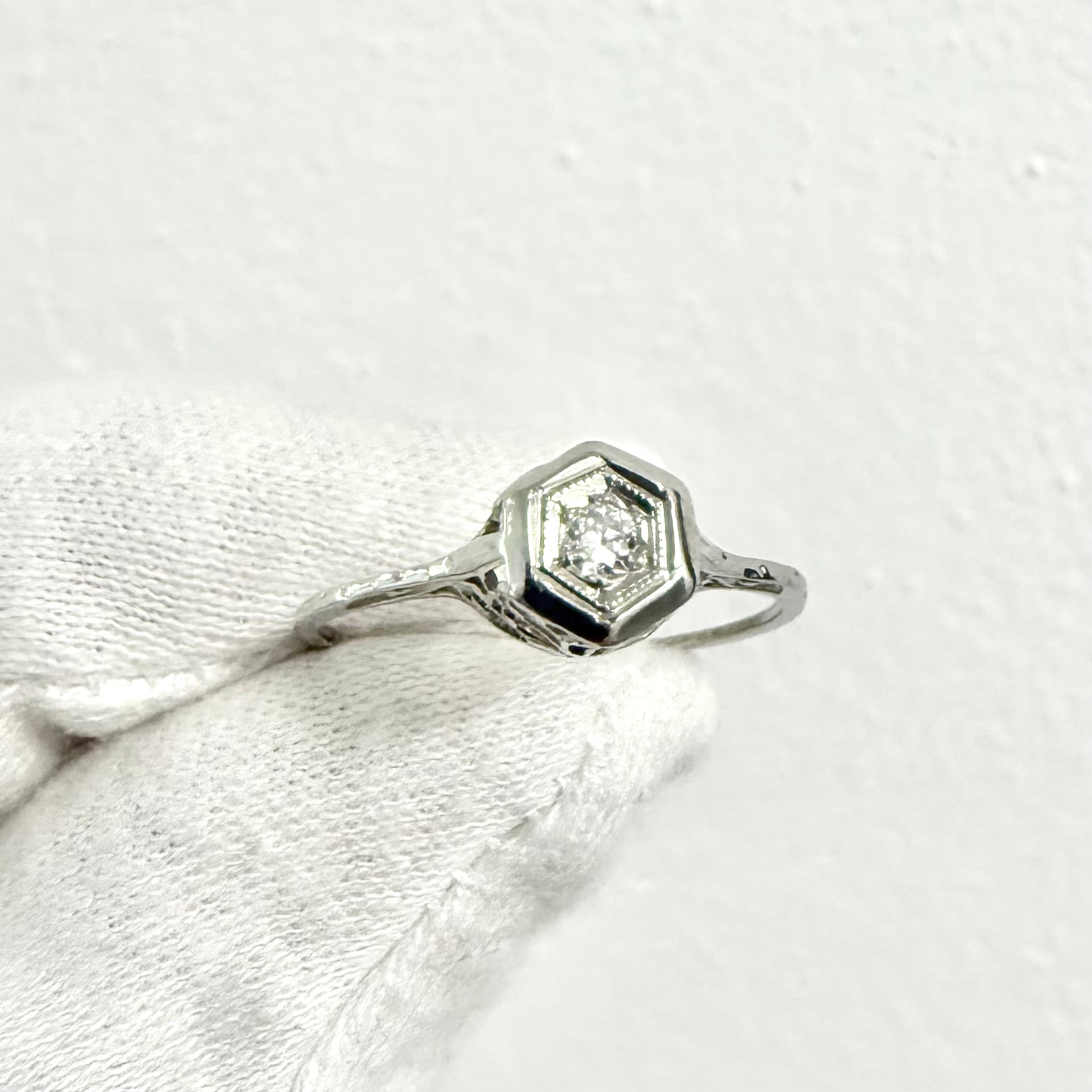 Antique Art Deco 18 Karat White Gold Diamond Solitaire Engagement Ring - WeilJewelry