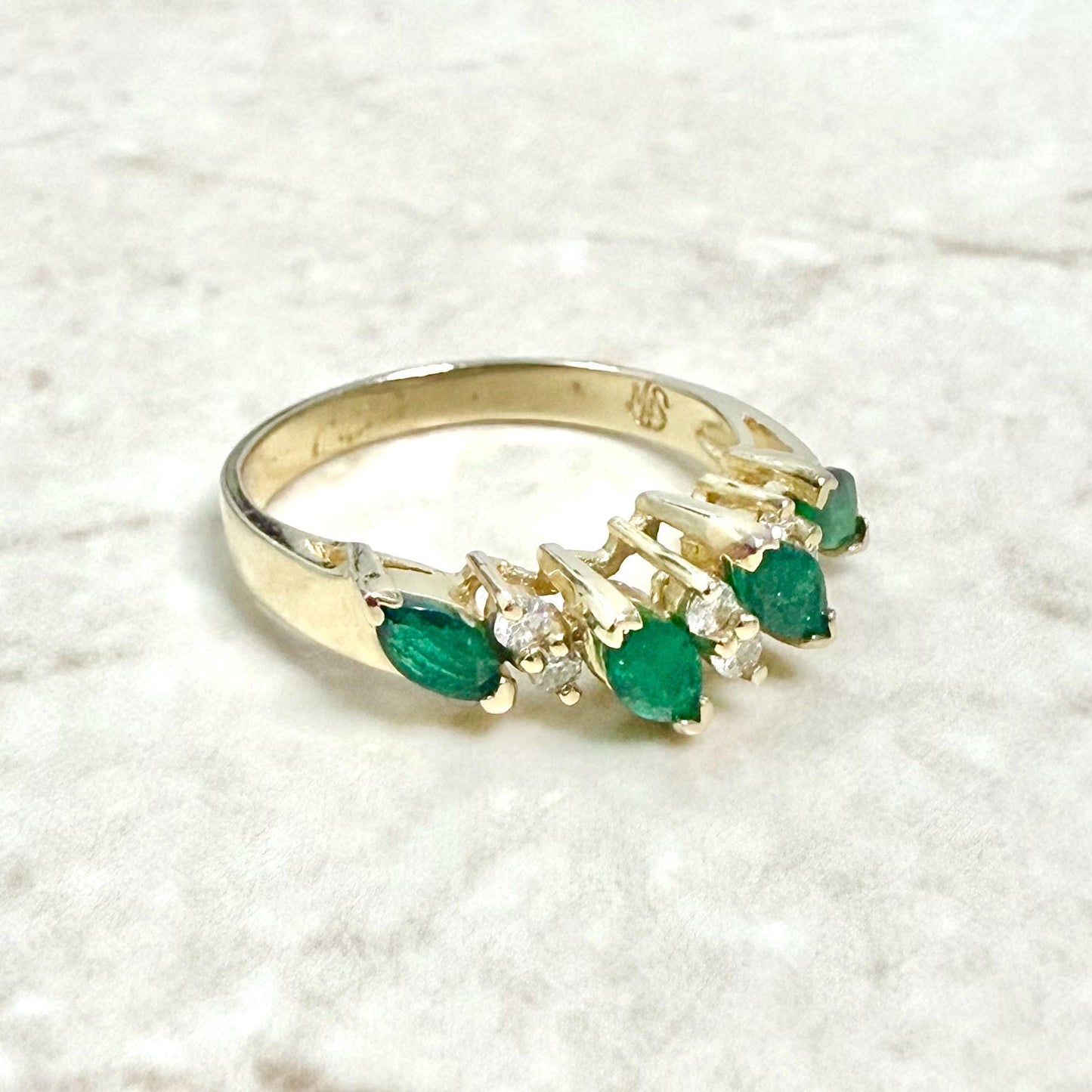 Fine Vintage 14 Karat Yellow Gold Diamond & Natural Emerald Band Ring - WeilJewelry