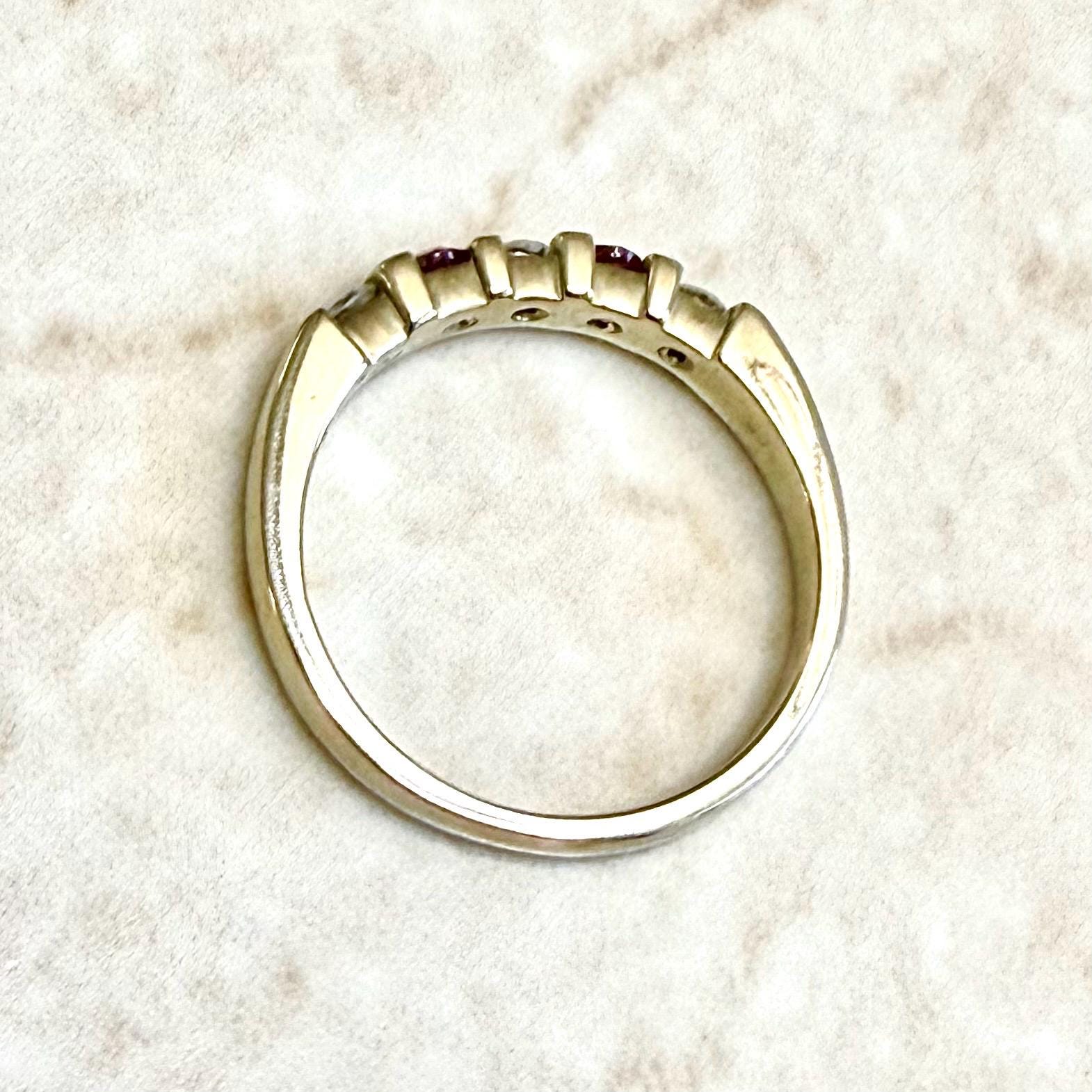 Vintage 14K Yellow Gold Natural Diamond & Ruby 5 Stone Ring - WeilJewelry