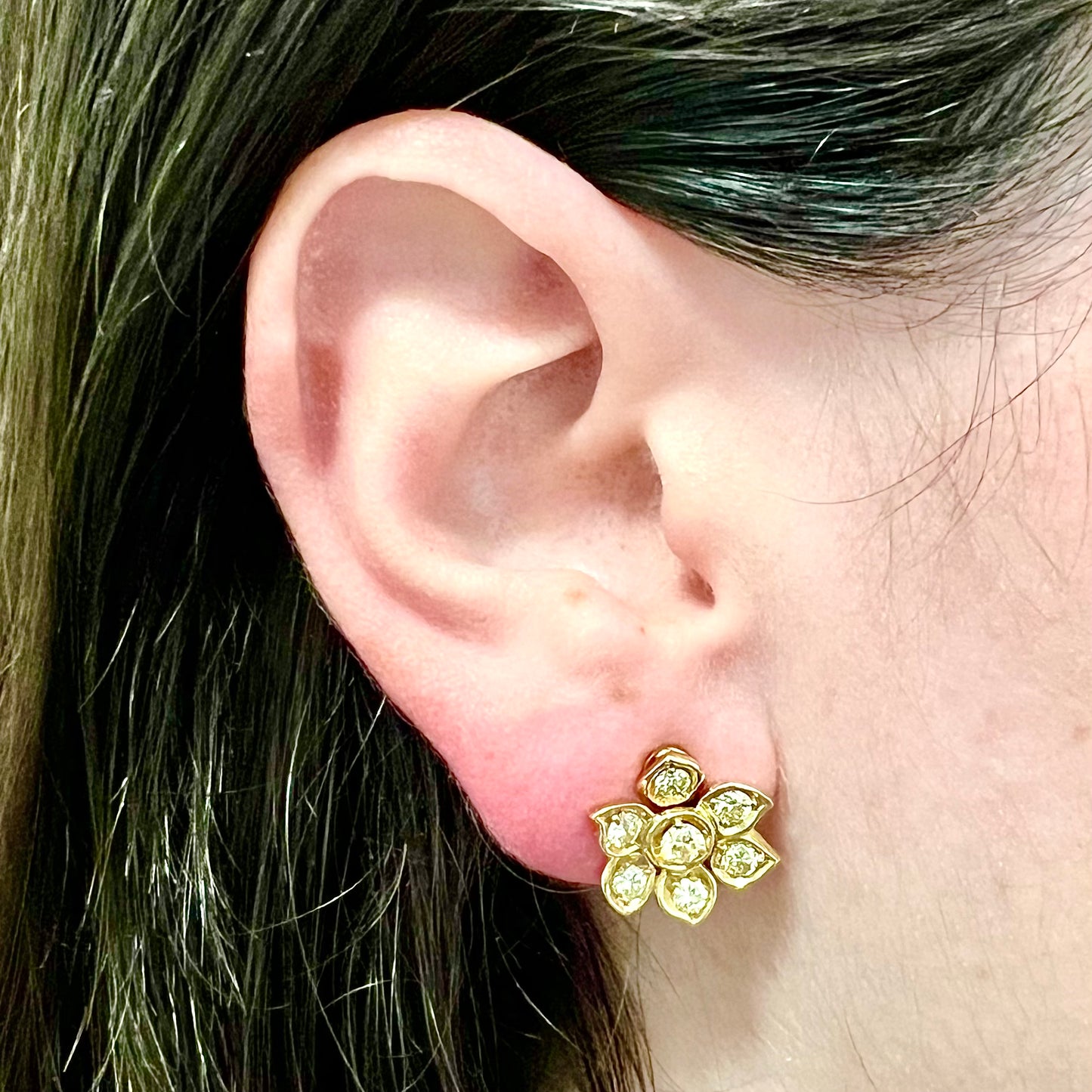 Rare Vintage Handcrafted 18 Karat Yellow Gold Natural Yellow Diamond Flower Earrings By Carvin French