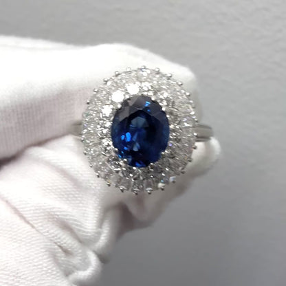 Vintage Platinum 3 Carats Untreated Sapphire & Diamond Halo Ring