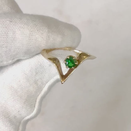 Vintage 14 Karat Yellow Gold Natural Tsavorite Garnet Solitaire Ring