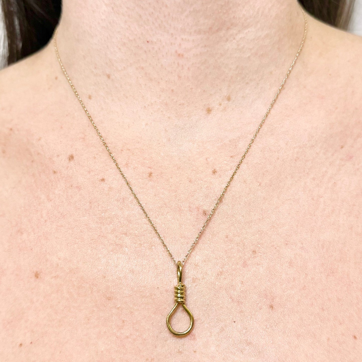 Rare Vintage Aldo Cipullo 18 Karat Yellow Gold Noose Charm Pendant Circa 1970 - WeilJewelry