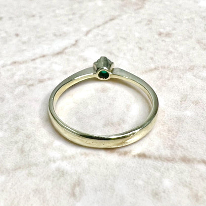 Small Vintage 18 Karat Yellow Gold Natural Emerald Solitaire Ring - WeilJewelry