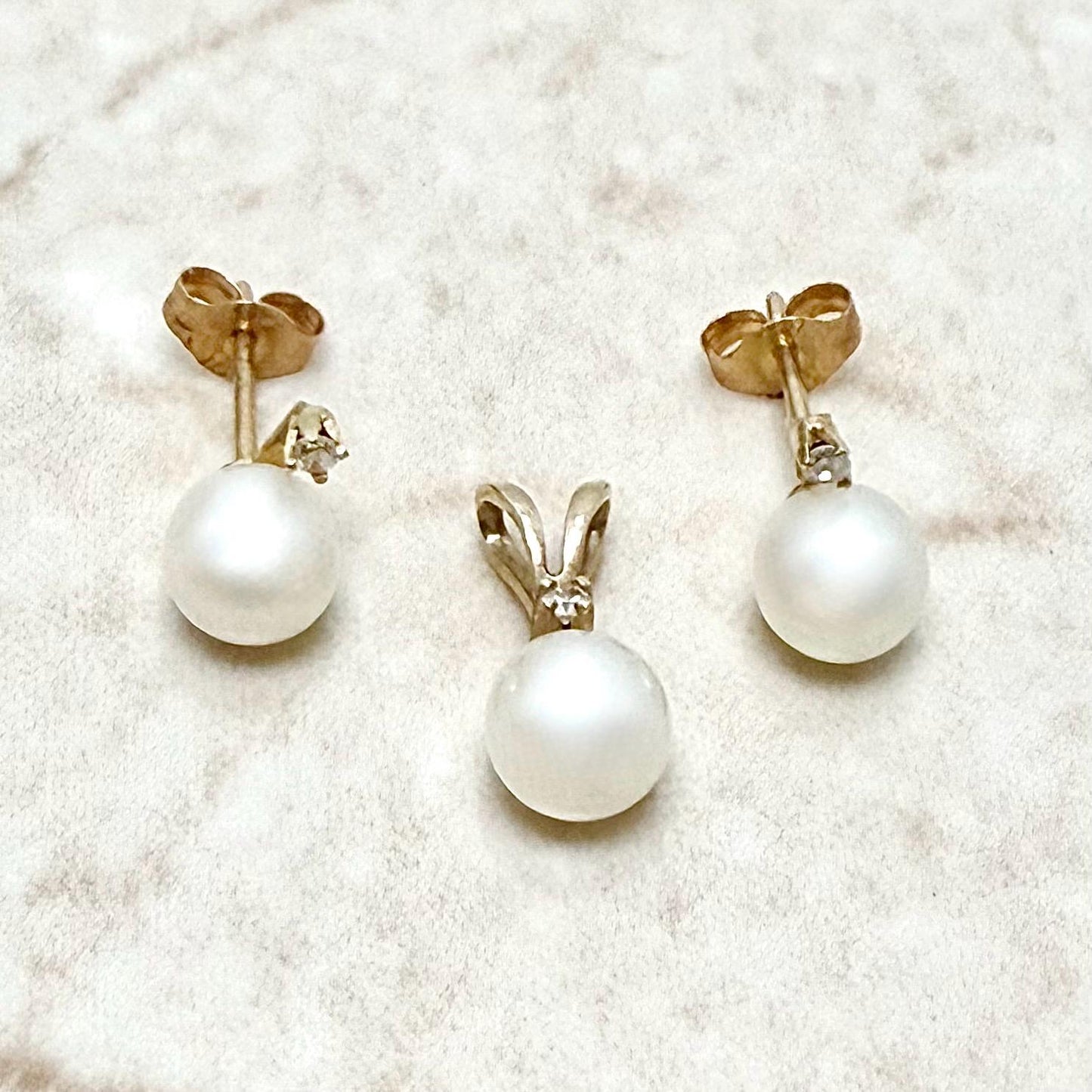 Vintage 10K Yellow Gold Pearl & Diamond Pendant & Stud Earrings Set - WeilJewelry