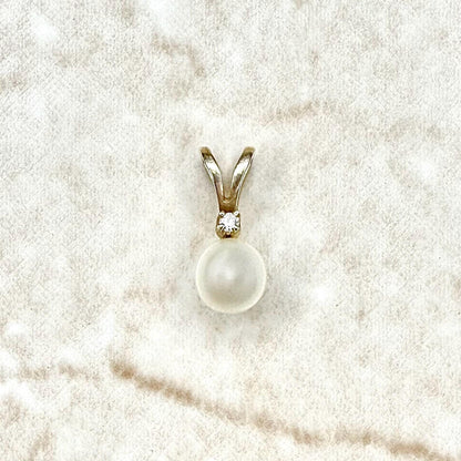 Vintage 10K Yellow Gold Pearl & Diamond Pendant & Stud Earrings Set - WeilJewelry