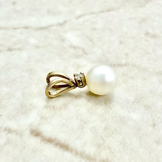 Vintage 10K Yellow Gold White Pearl & Diamond Pendant - WeilJewelry