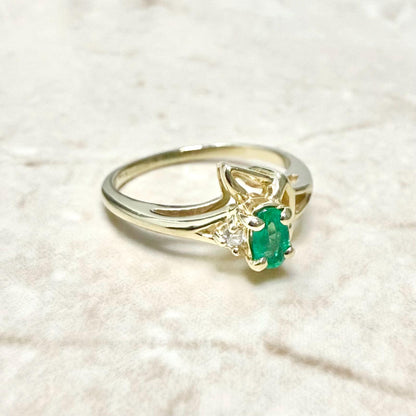 Vintage 14 Karat Yellow Gold Natural Emerald Solitaire Ring With Diamond Accent - WeilJewelry