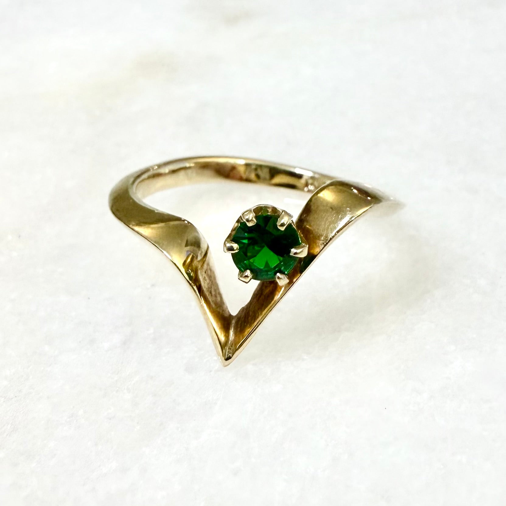 Vintage 14 Karat Yellow Gold Natural Tsavorite Garnet Solitaire Ring - WeilJewelry