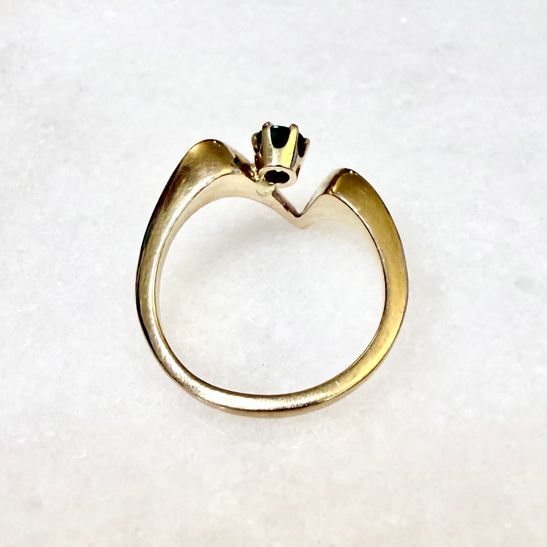 Vintage 14 Karat Yellow Gold Natural Tsavorite Garnet Solitaire Ring - WeilJewelry
