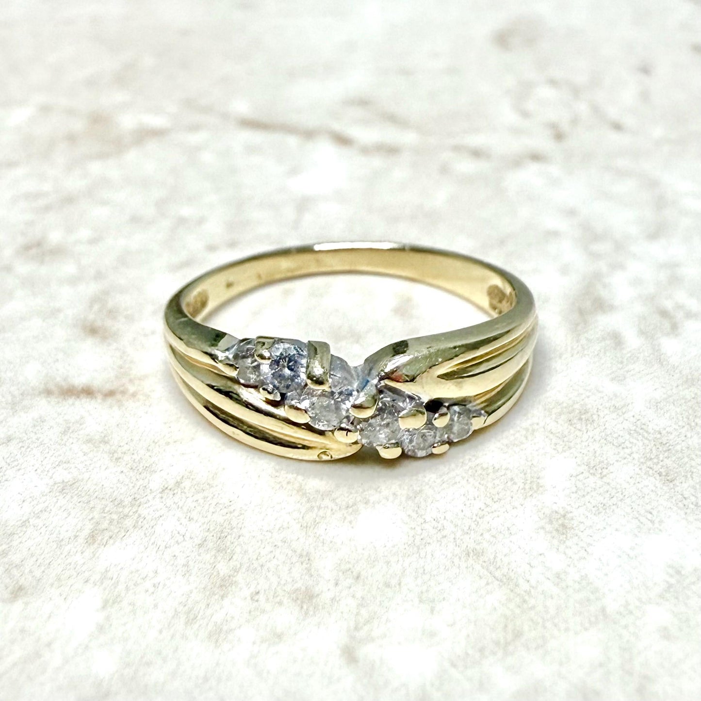 Vintage 14K Yellow Gold 0.18 Carat Natural Diamond Band Ring - WeilJewelry