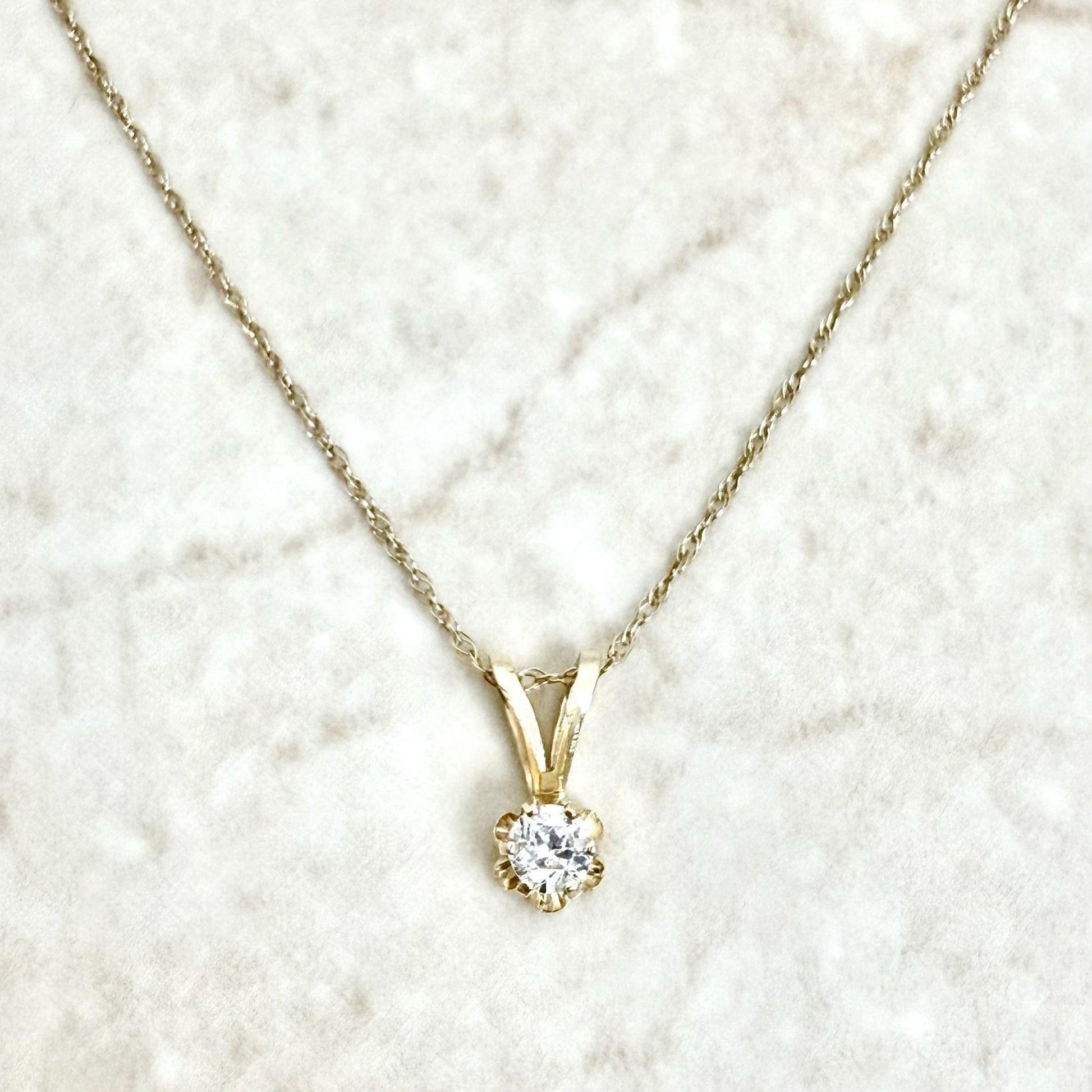 Vintage 14K Yellow Gold Natural 0.15 Carat Diamond Solitaire Pendant Necklace - WeilJewelry