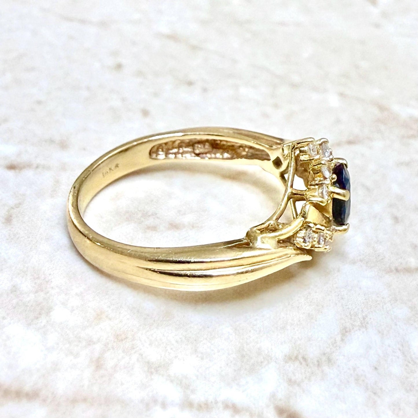 Vintage 14K Yellow Gold Natural Blue Sapphire & Diamond Ring - WeilJewelry