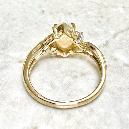 Vintage 14K Yellow Gold Natural Opal & Diamond Solitaire Ring - WeilJewelry