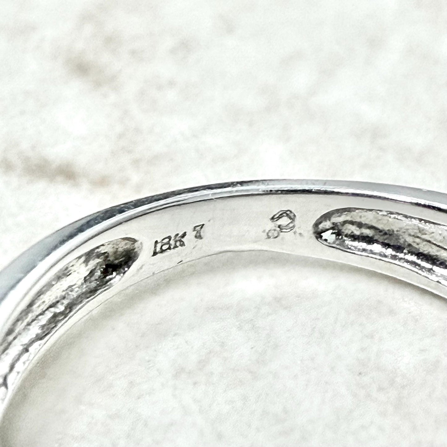 Vintage 18 Karat White Gold 0.15 Carat Natural Diamond Solitaire Ring - WeilJewelry