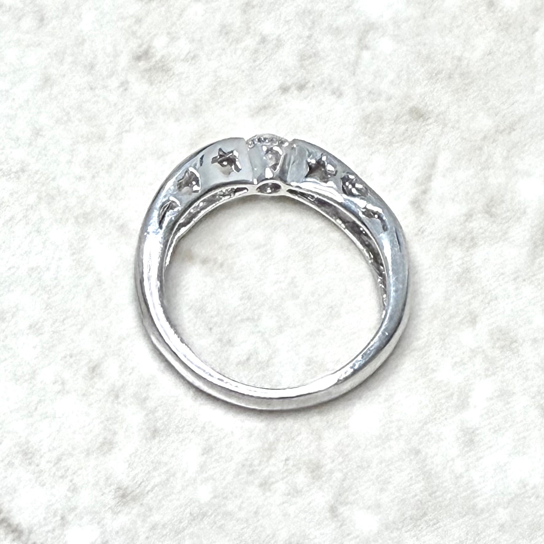 Vintage 18 Karat White Gold 0.15 Carat Natural Diamond Solitaire Ring - WeilJewelry