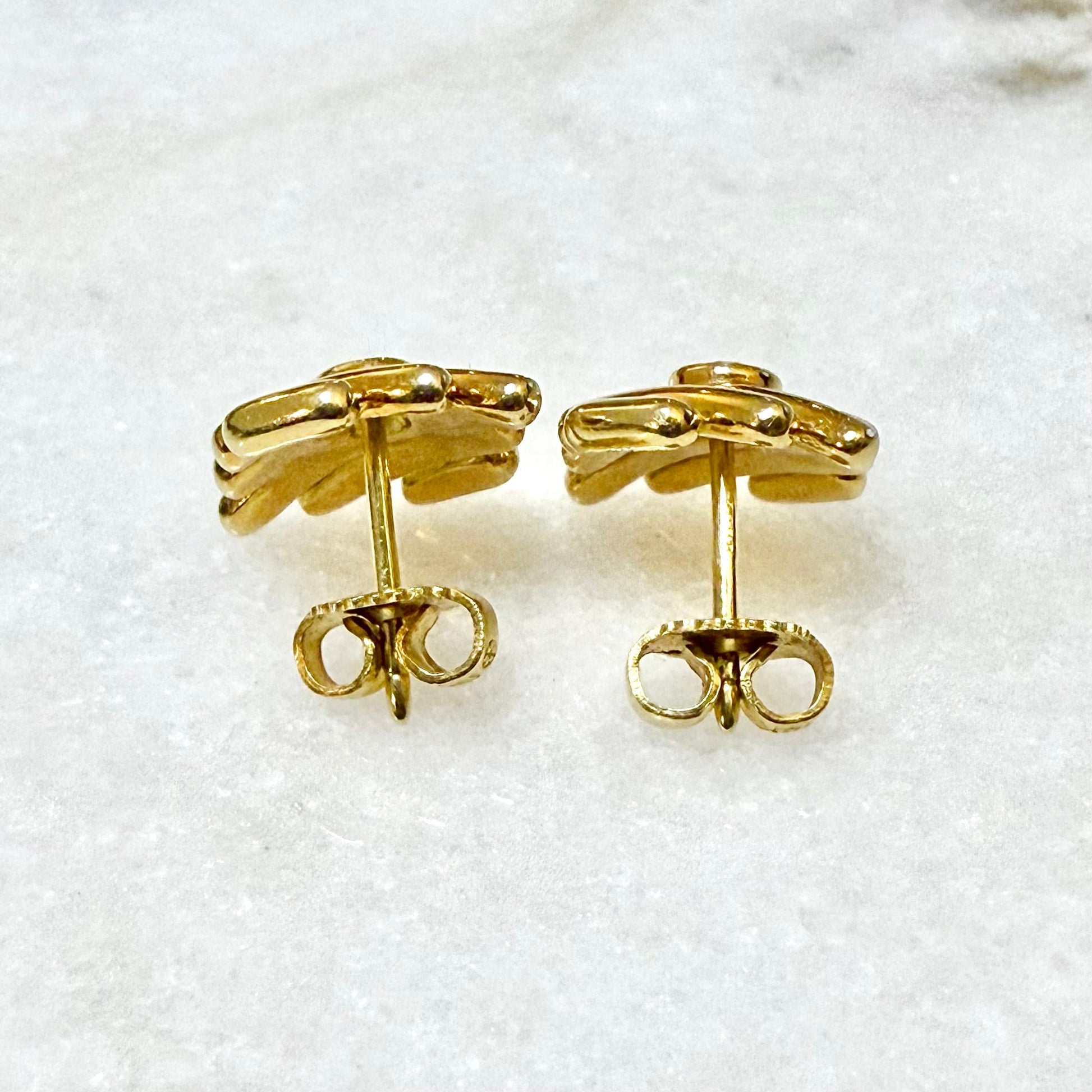 Vintage 18 Karat Yellow Gold 0.20 Carat Diamond Stud Earrings - WeilJewelry