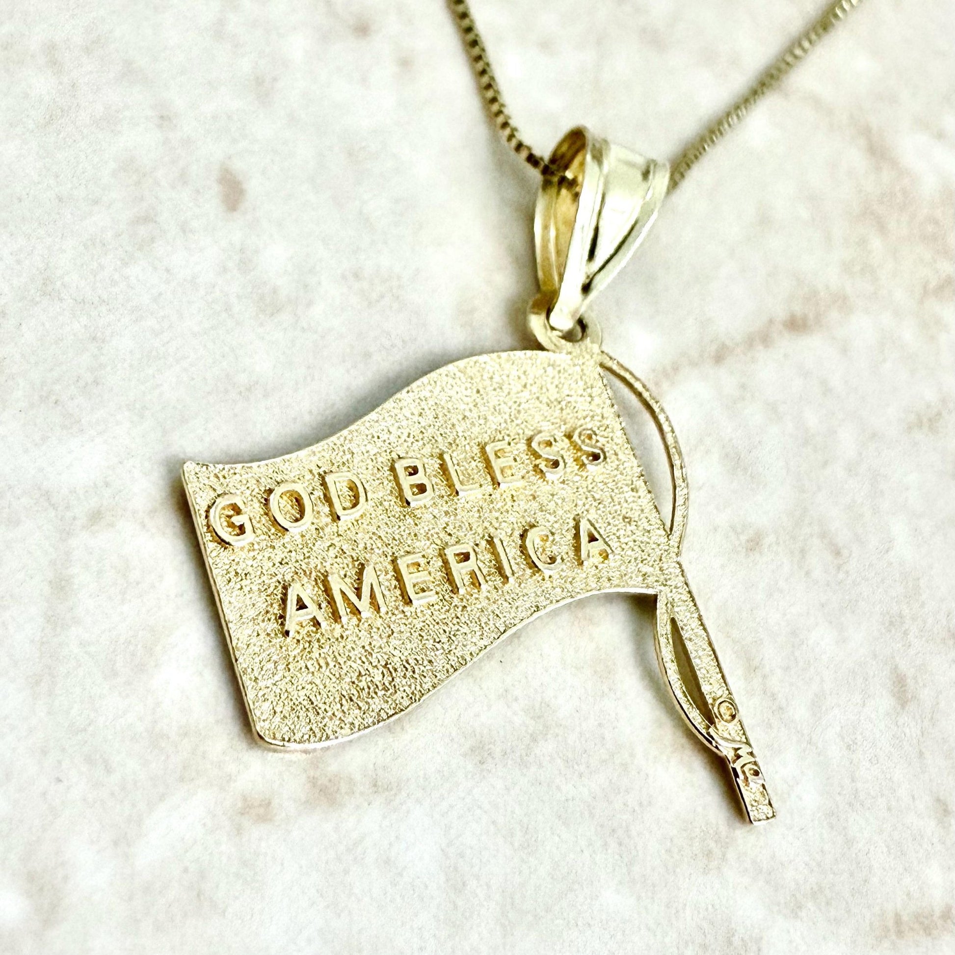 Vintage Solid 14K Gold American Flag Pendant Necklace - WeilJewelry