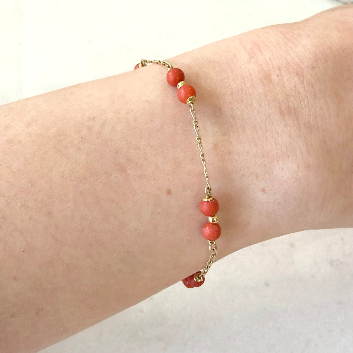 Vintage Solid 18K Yellow Gold Coral Imitation Chain Bracelet - WeilJewelry