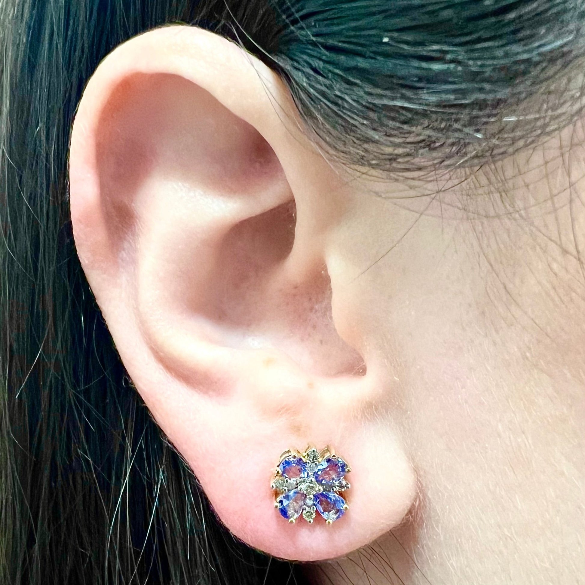 10 Karat Two-Tone Tanzanite Flower Stud Earrings - WeilJewelry