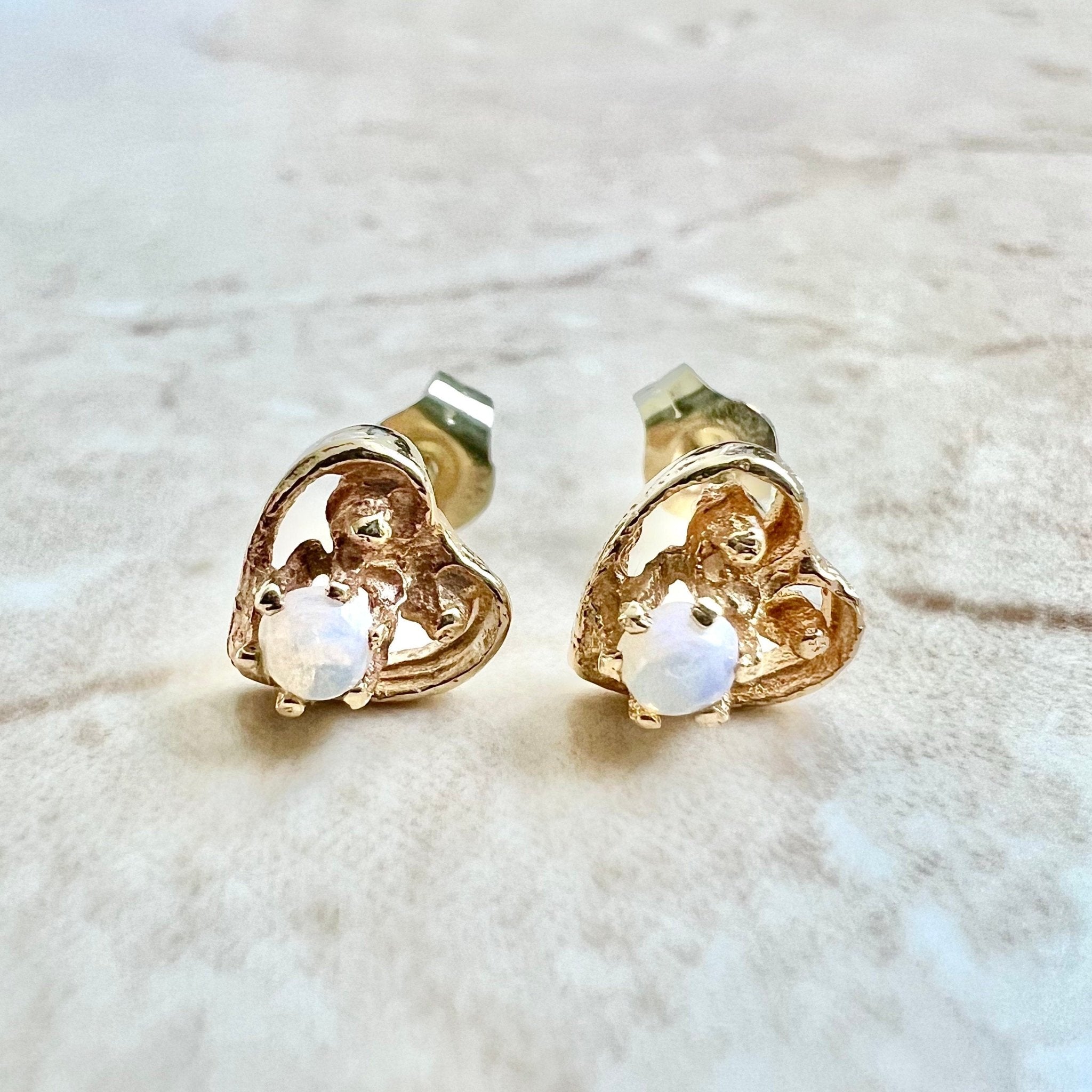 22k Yellow Gold Stud Earrings , Handmade Yellow Gold Earrings for Women,  Vintage Antique Design Indian Gold Earrings Jewelry, Gift for Women - Etsy