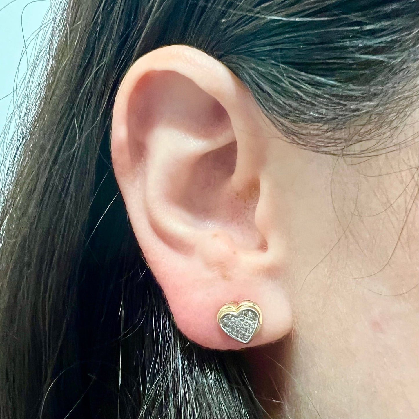 14 Karat Two-Tone Gold 0.65 Carat Diamond Heart Cluster Stud Earrings