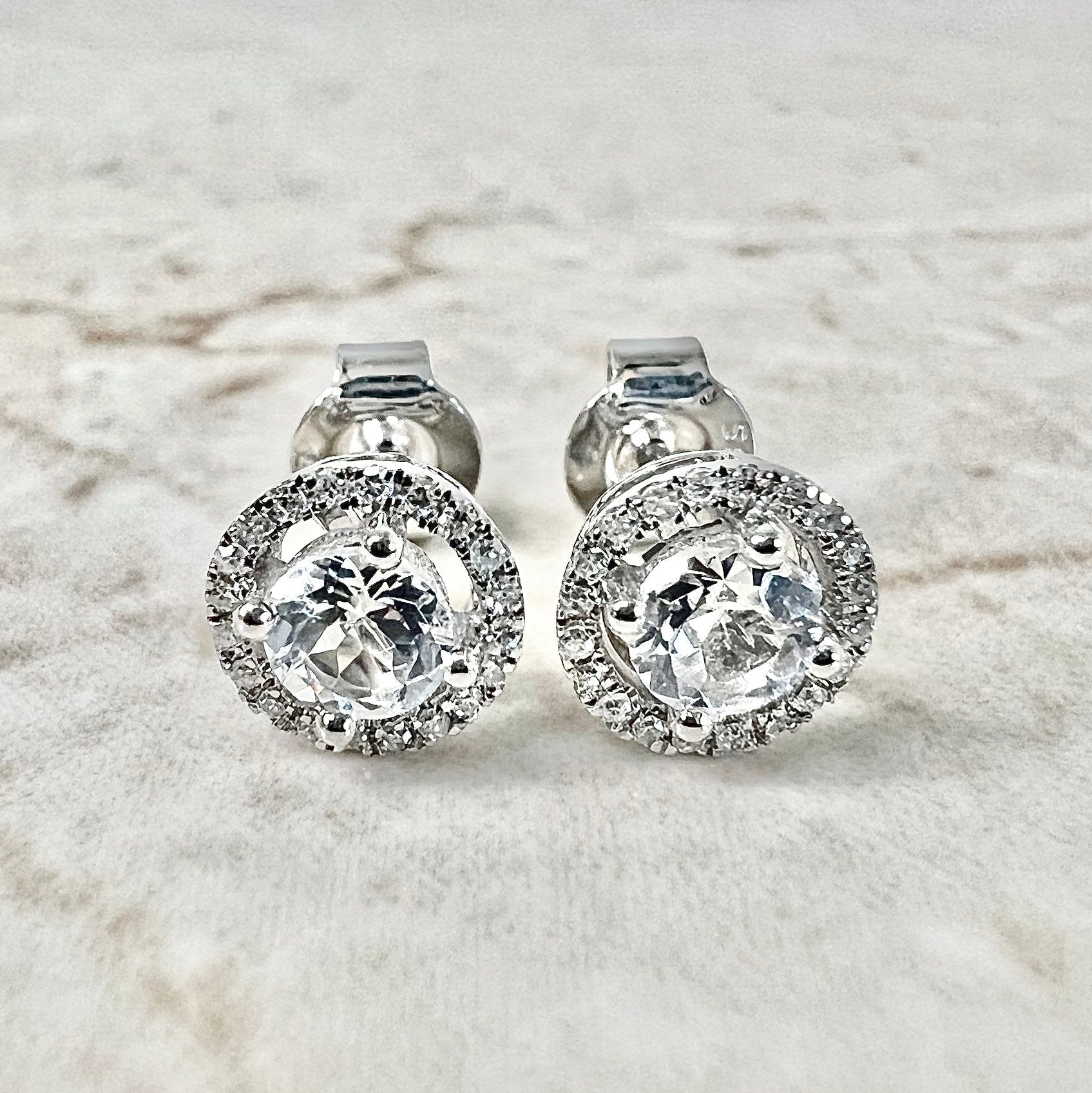 Round diamond earrings hot sale with halo