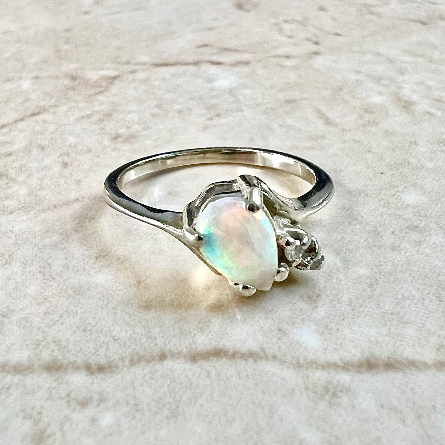 14 Karat White Gold Natural Opal Solitaire Ring With Diamond Accent - WeilJewelry