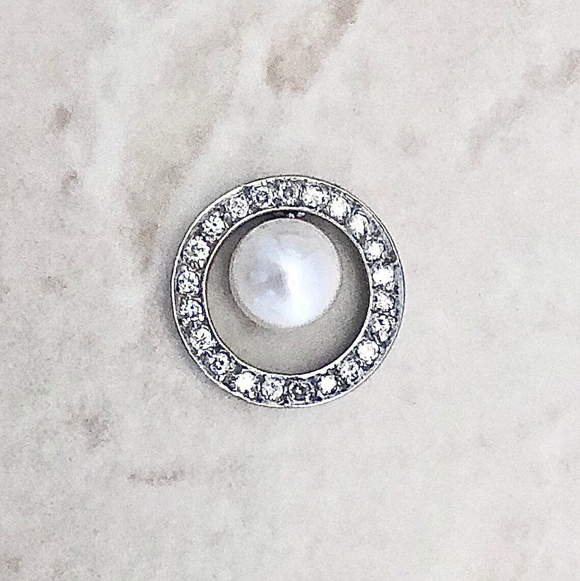 14 Karat White Gold Pearl & Diamond Circle Pendant - WeilJewelry