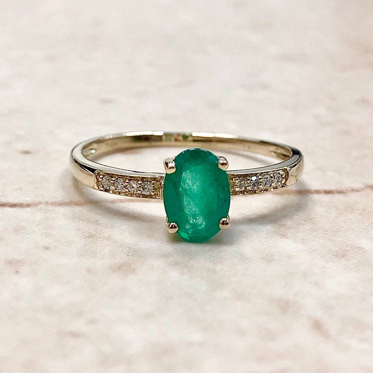 14K Natural Oval Emerald & Diamond Ring - Yellow Gold Solitaire Ring - May Birthstone - Birthday Gift - Best Gift For Her - Jewelry Sale