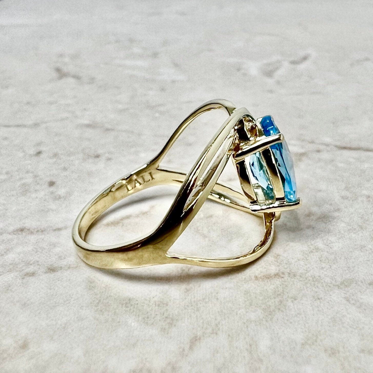 14 Karat Yellow Gold Swiss Blue Topaz Solitaire Cocktail Ring - WeilJewelry