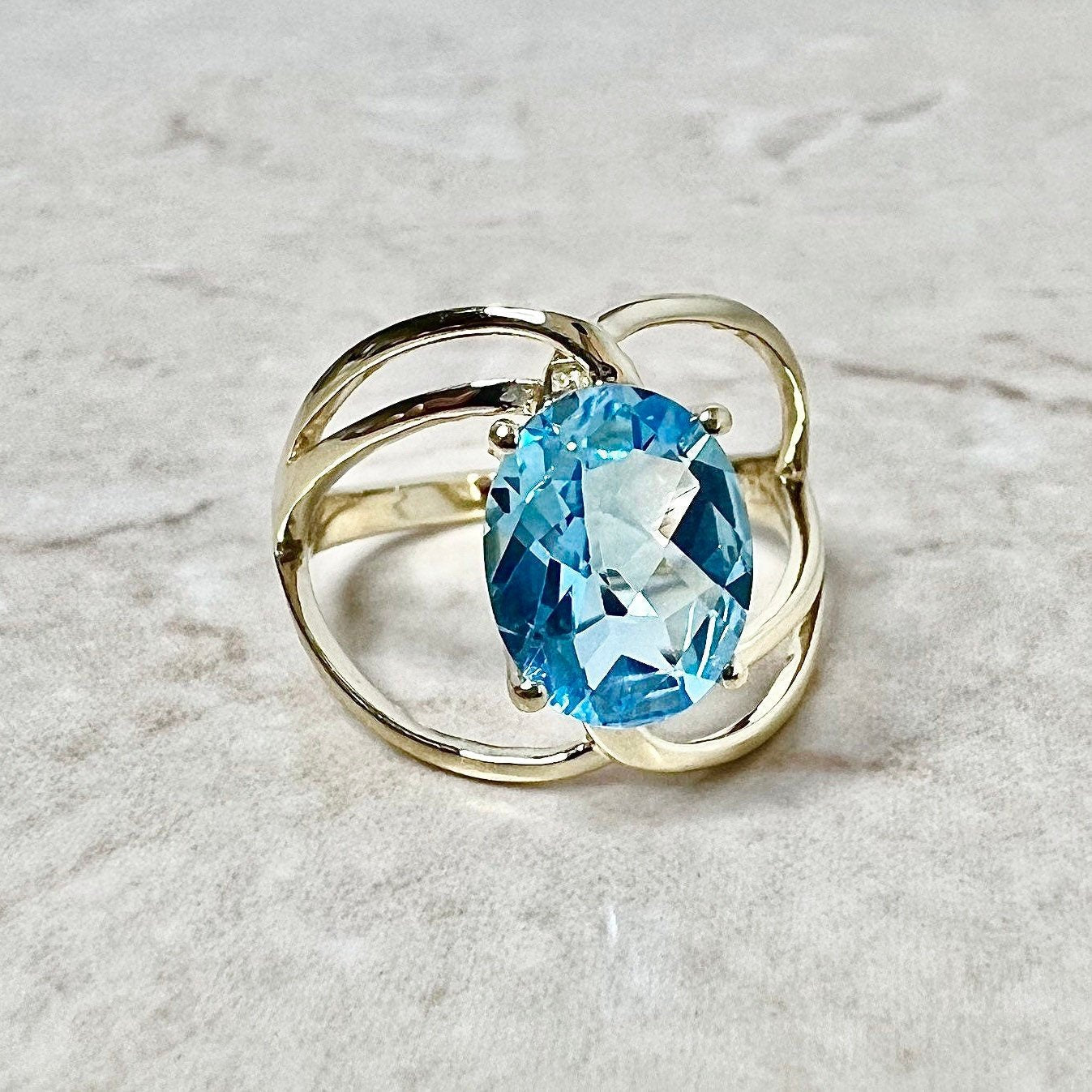 14 Karat Yellow Gold Swiss Blue Topaz Solitaire Cocktail Ring - WeilJewelry