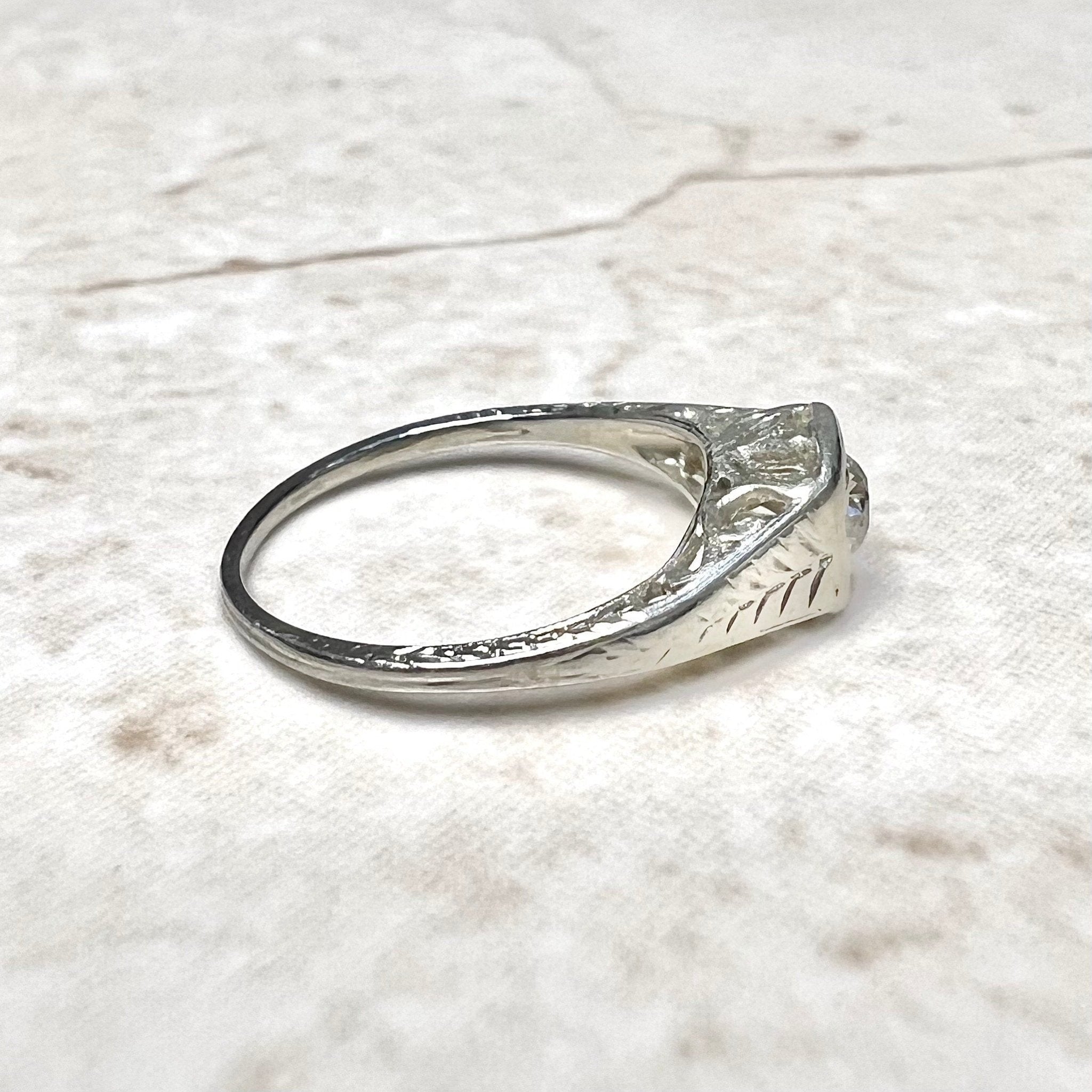 18K White Gold Vintage Geometic Filigree Ring with Diamond Center Engagement  Ring Wedding Ring - Timekeepersclayton